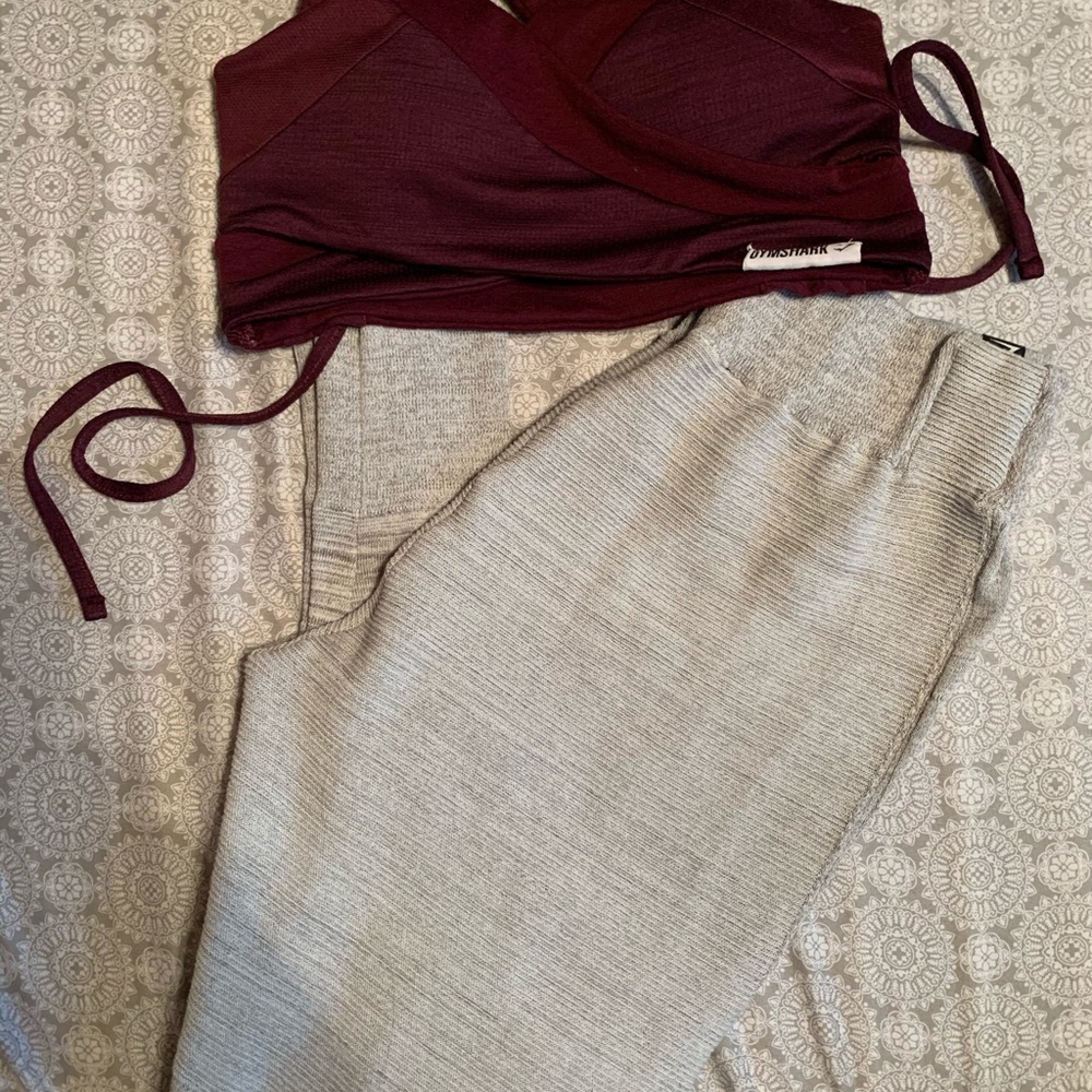 Gymshark Sweats & Sports Bra Set